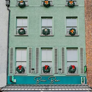 bru-bar-hostel.corkhotel.net/